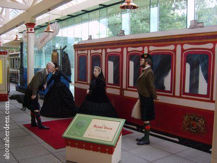 Ballater Queen Victoria Replica Royal Railway Carriage Model