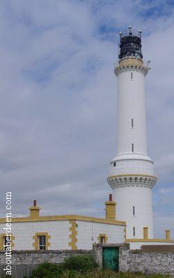 How to get to Girdle Ness Lighthouse in Aberdeen by Bus or Train?