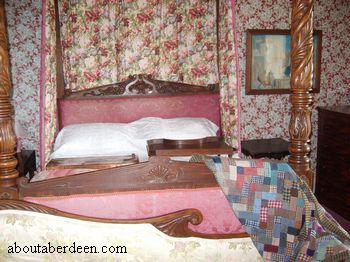 Four Poster Bed